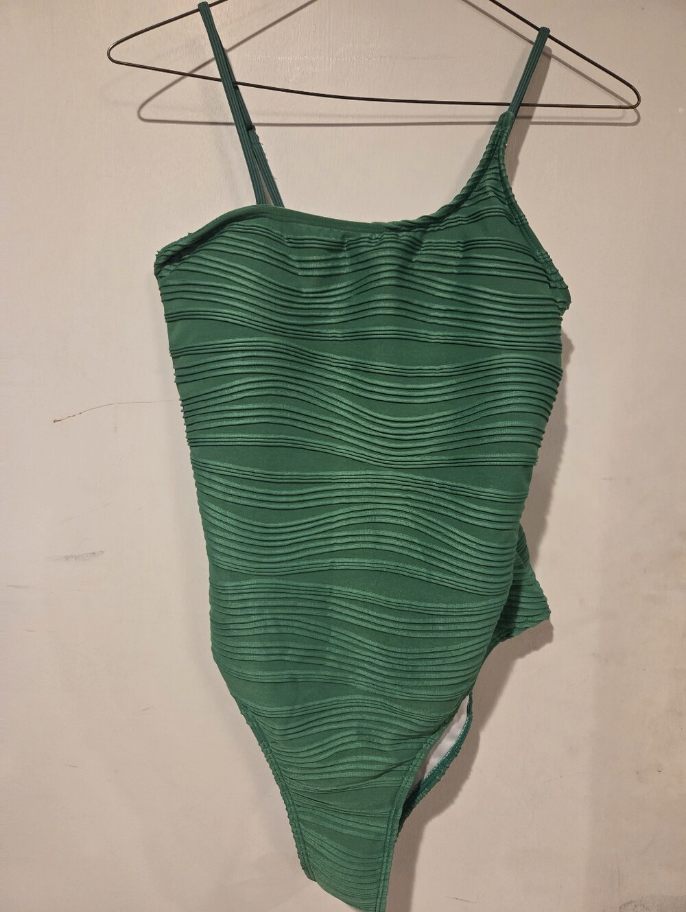 Green One-Piece Swimsuit - Sleek Textured Design Size Large
